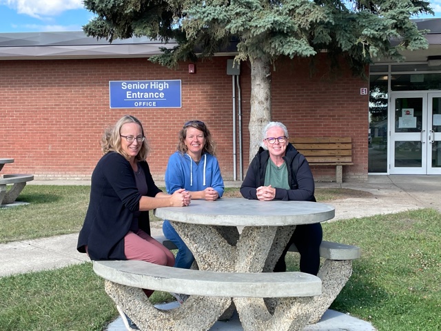 EQUS Members Support Rimbey Students